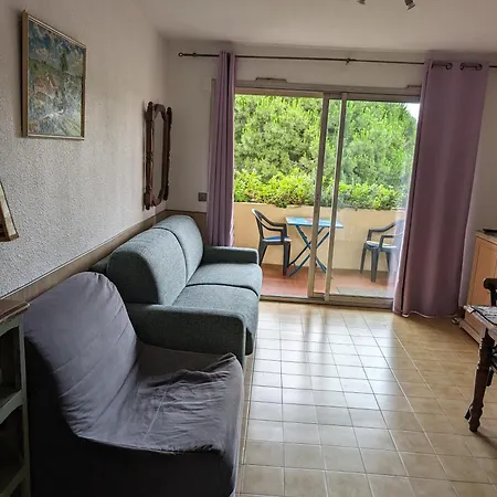 Calme Dernier Etage Apartmán