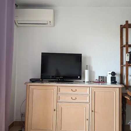 Calme Dernier Etage Апартаменты *